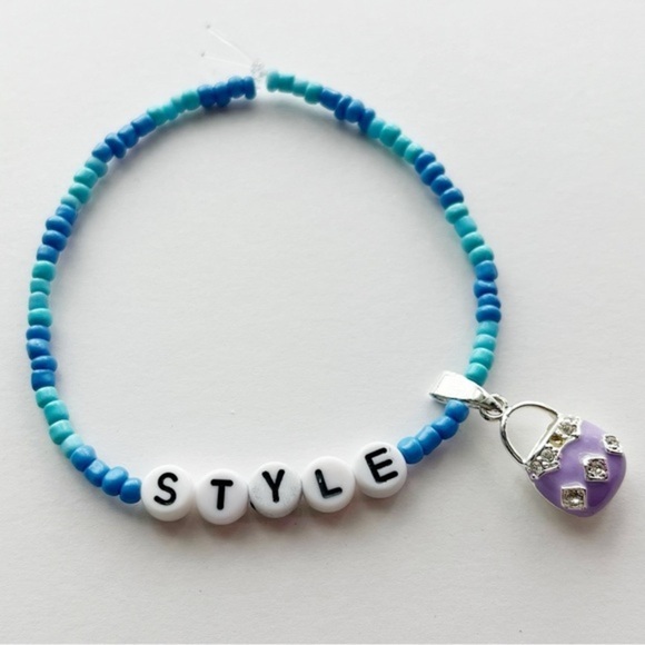 Taylor Swift Eras Tour Friendship Bracelet Style 1989 w/ Purse Charm - Picture 1 of 2